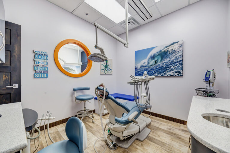 Dental examination room - Smart Pediatric Dentistry, Utah