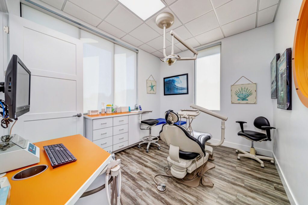 Pediatric dentist office - Smart Pediatric Dentistry, Utah