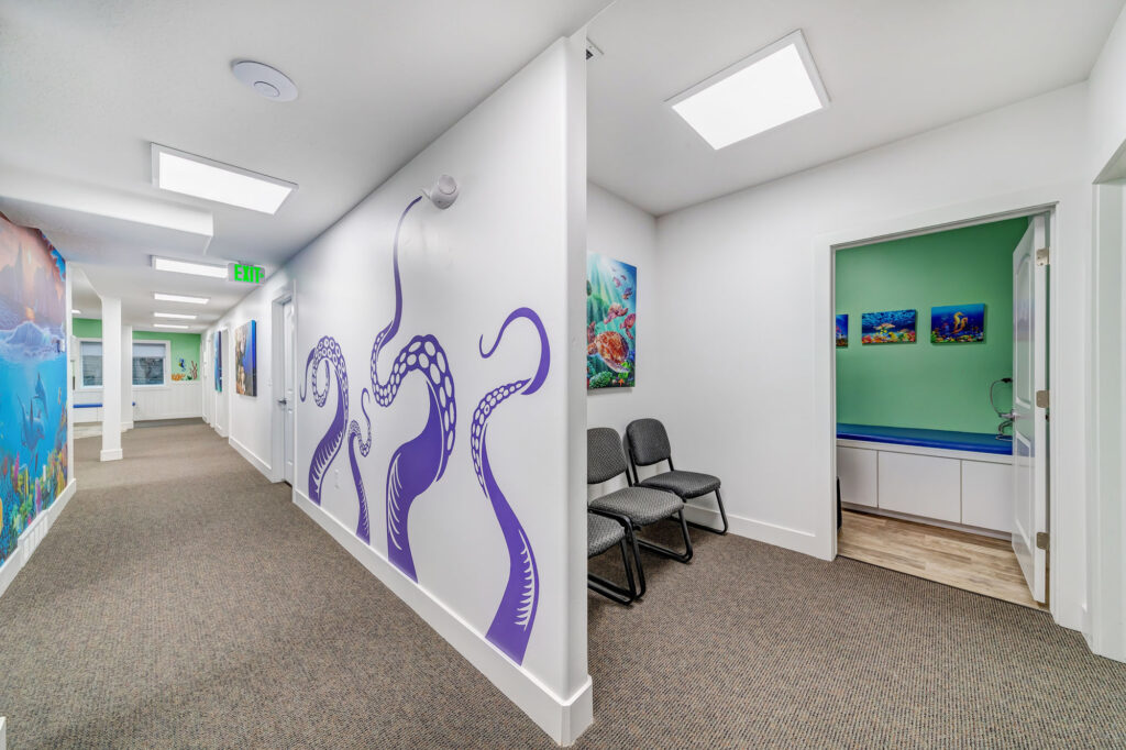 Large dentist office for tooth cleanings - Smart Pediatric Dentistry, Utah